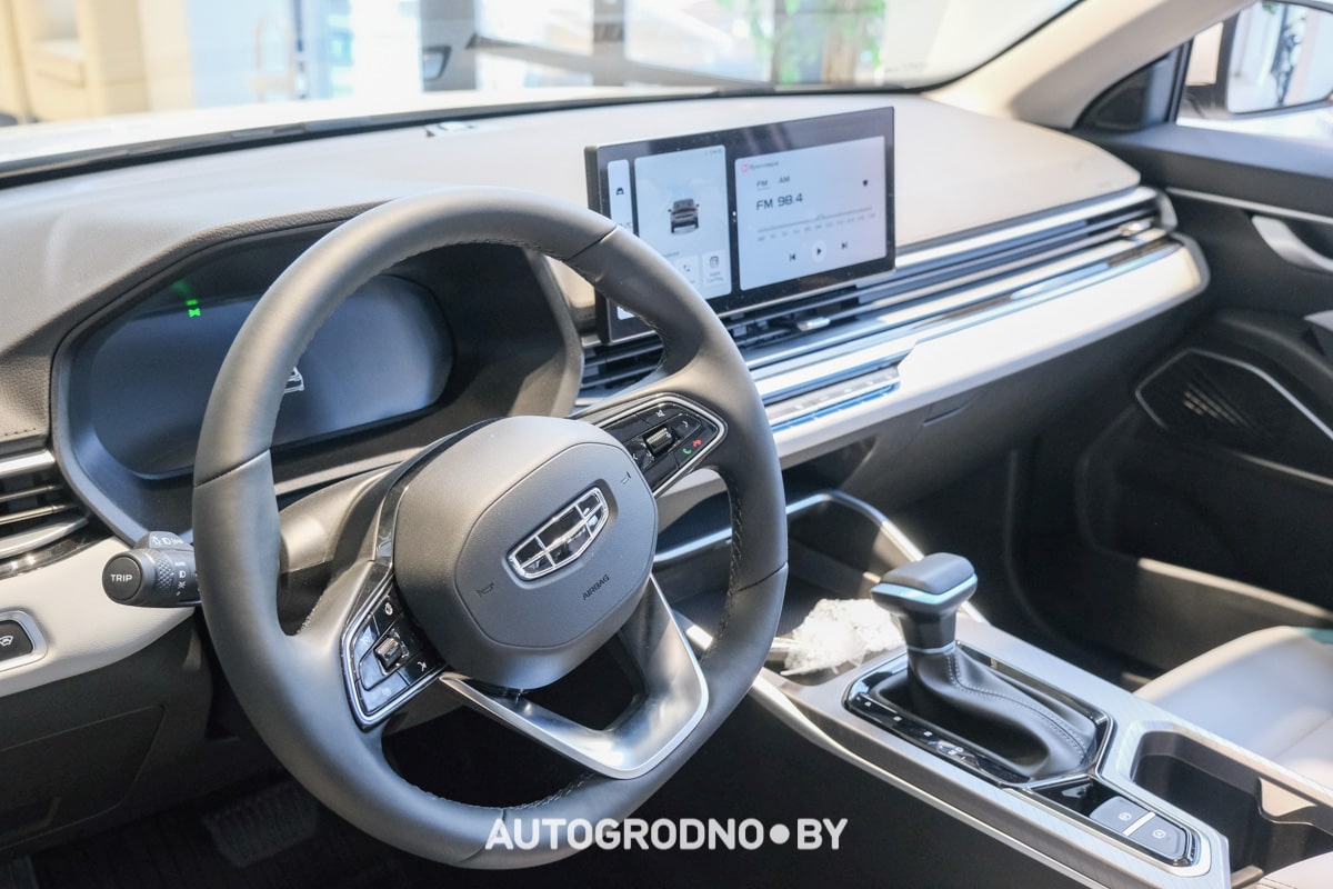 В Гродно дилер Geely объявил распродажу модели Emgrand