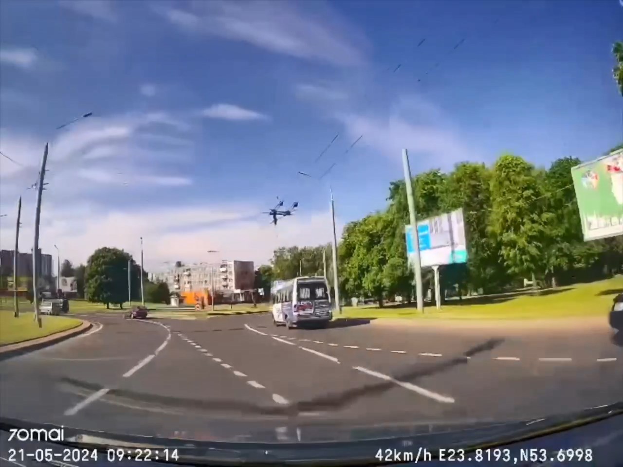 Спор водителей на кольце у роддома в Гродно Горького Дубко БЛК