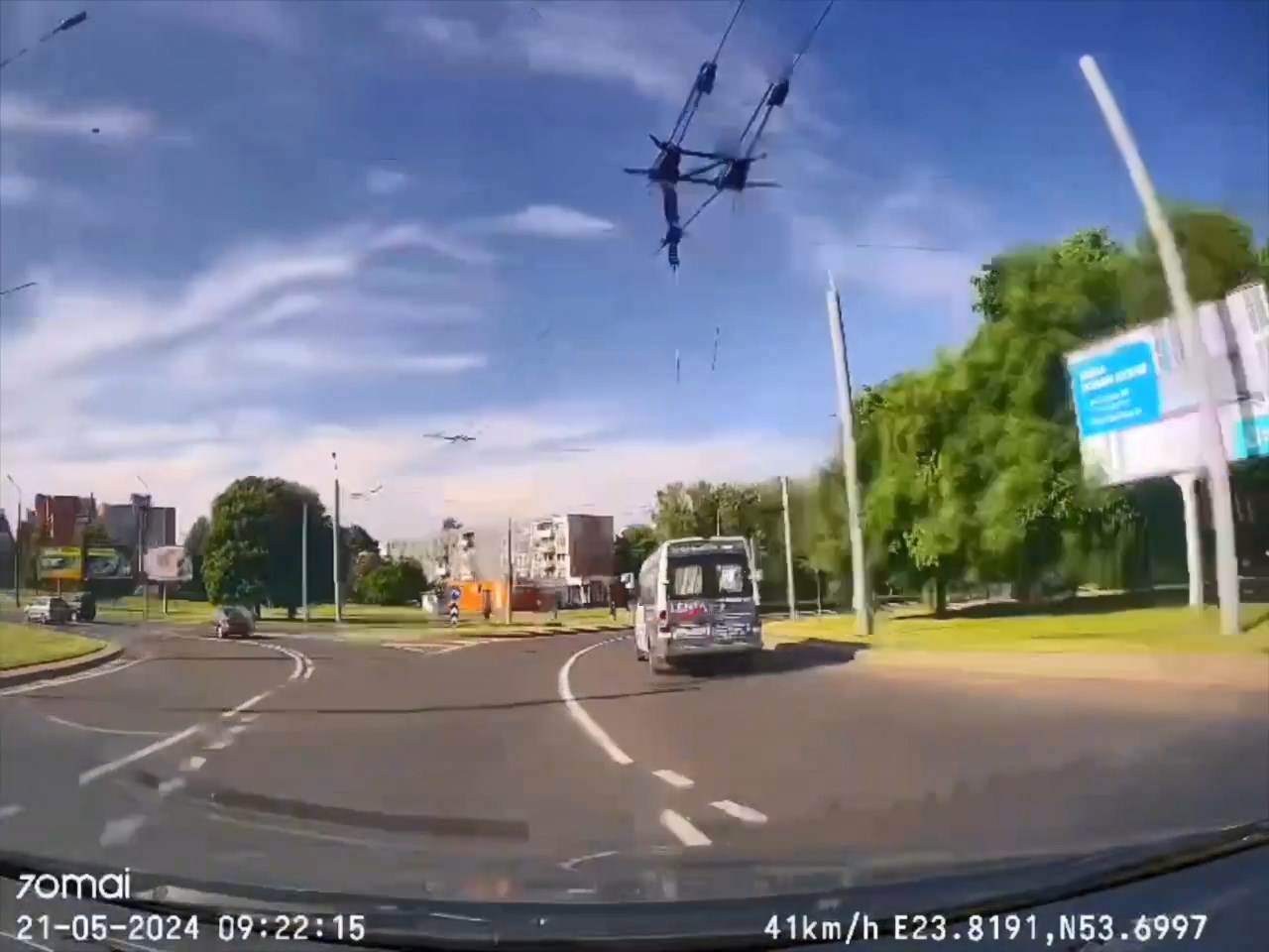 Спор водителей на кольце у роддома в Гродно Горького Дубко БЛК