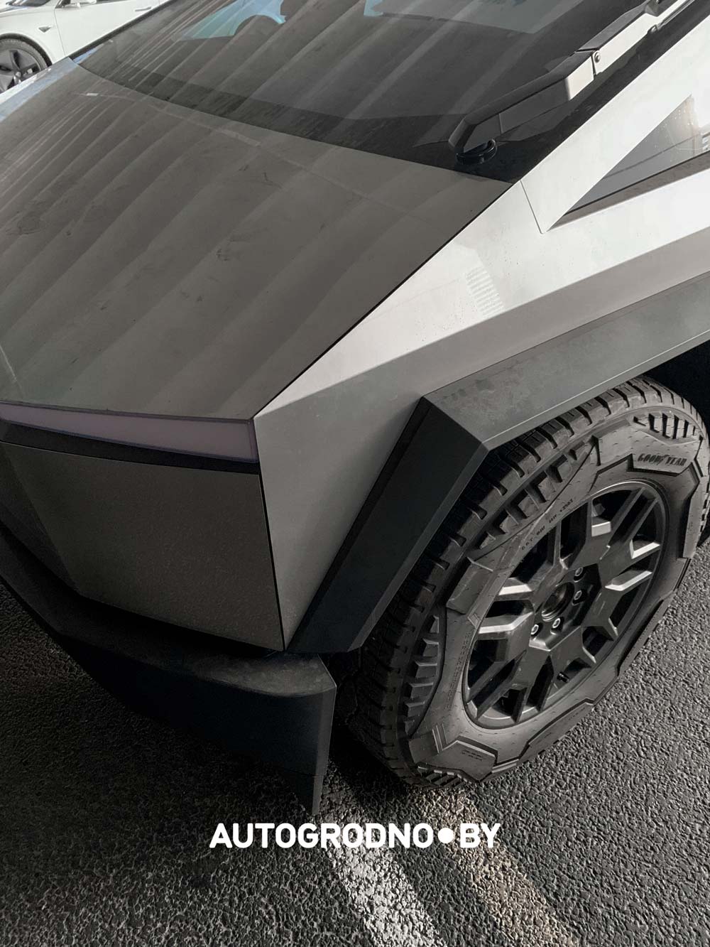 Фотофакт: в Гродно заметили Tesla Cybertruck