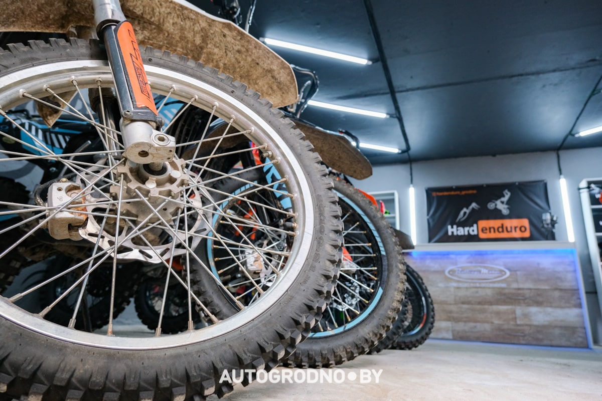 прокат мотоциклов Эндуро Гродно возле Привала