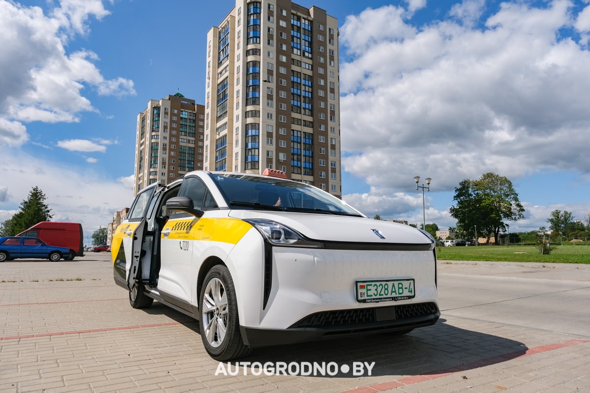 Bestune NAT taxi grodno