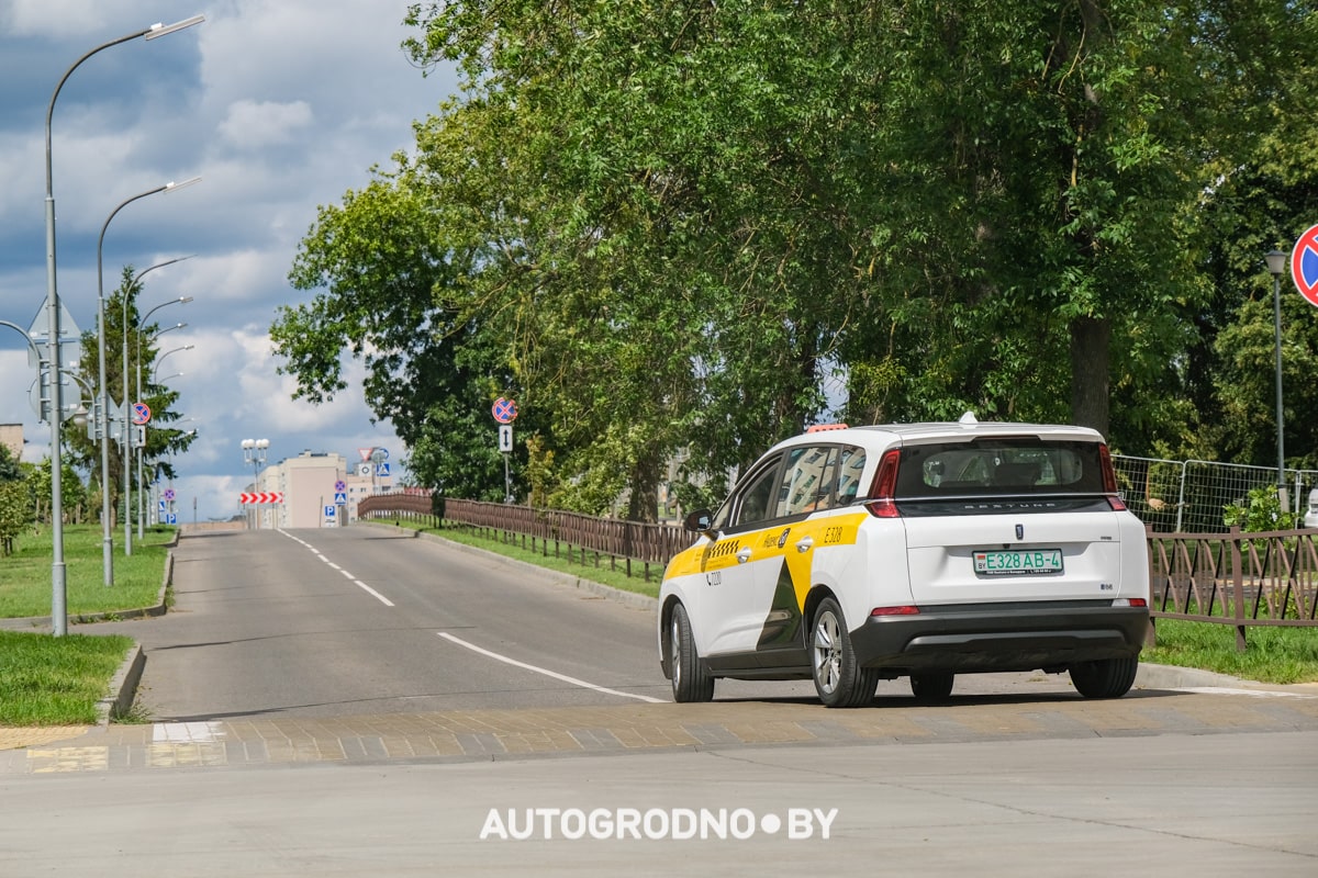 Bestune NAT taxi grodno
