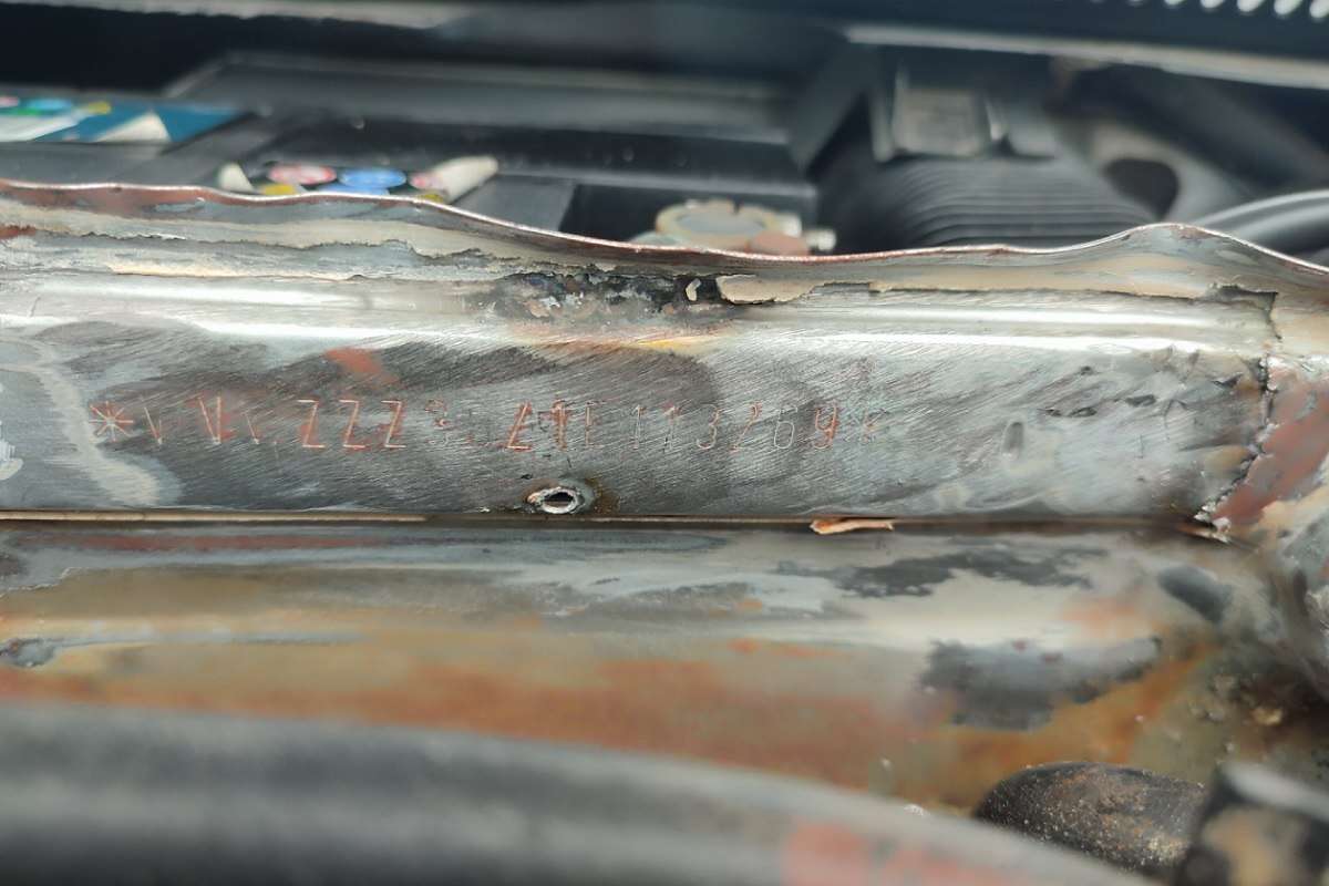 passat vin prodal 28 08 01