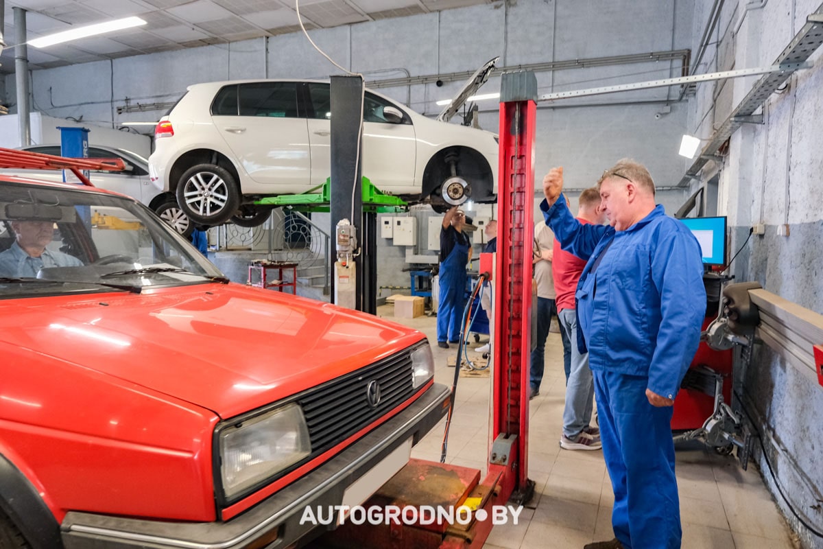 Стенд развал схождения в Гродно интервью