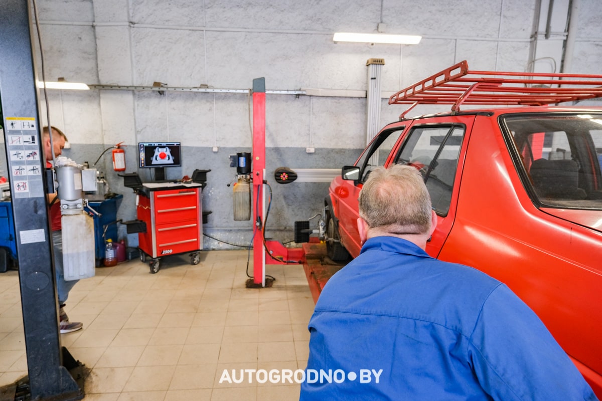 Стенд развал схождения в Гродно интервью