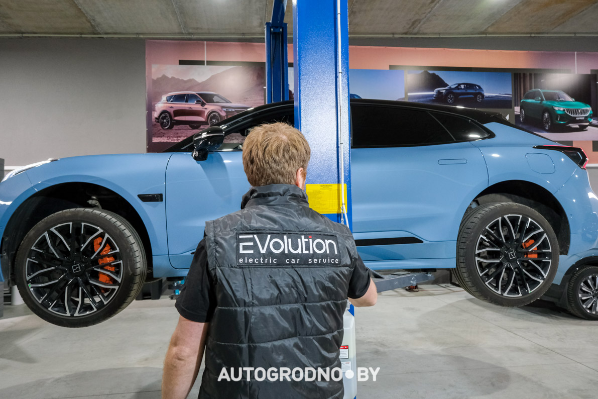 Обслуживание Электромобилей