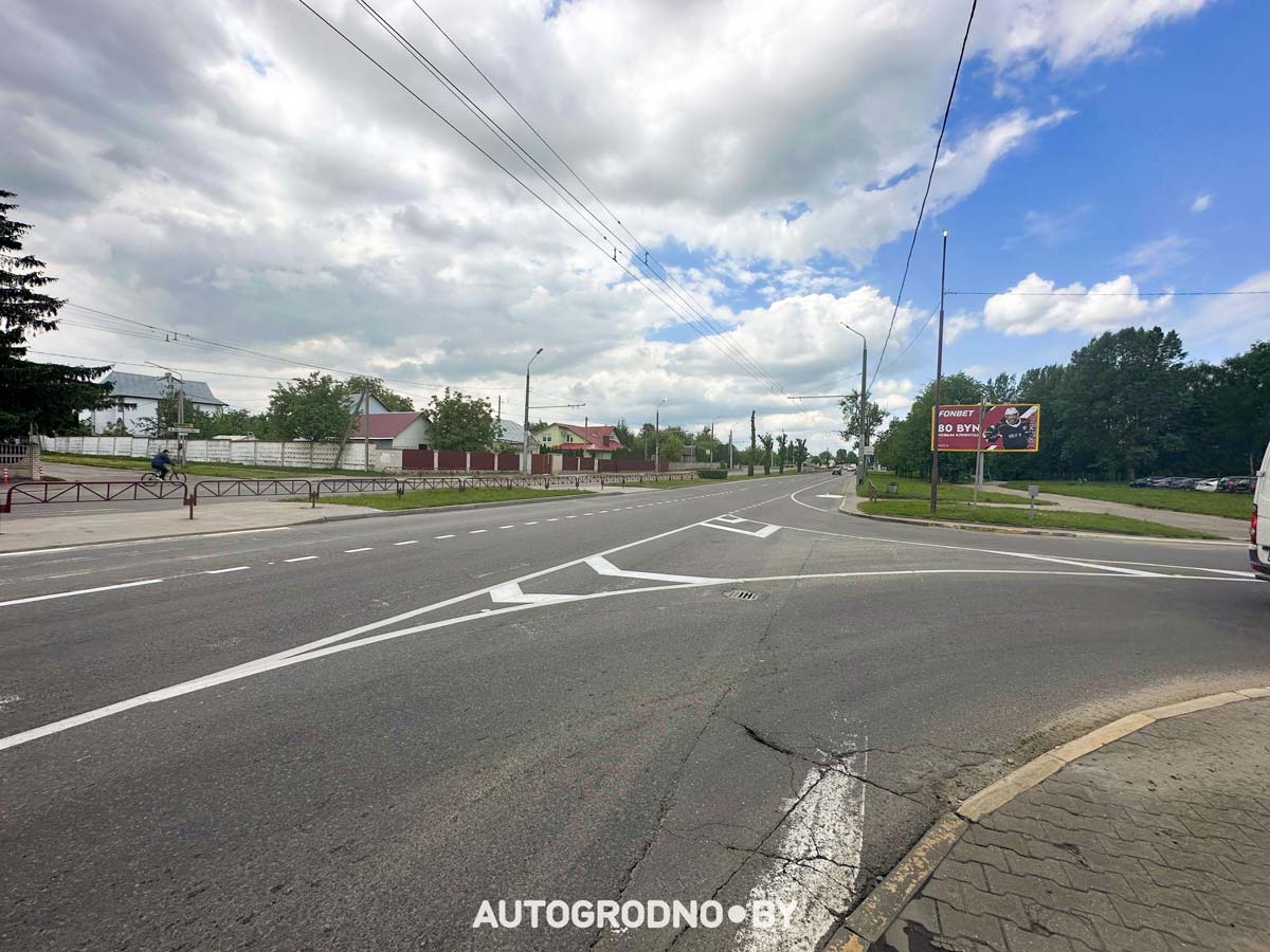 Новая разметка на Горького в Гродно возле Короны