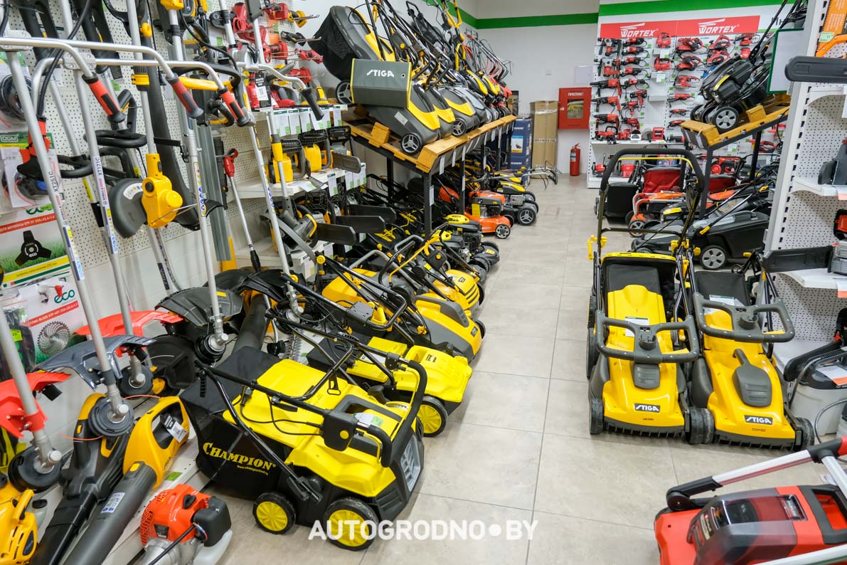 Магазин удачник в Гродно - газонокосилки