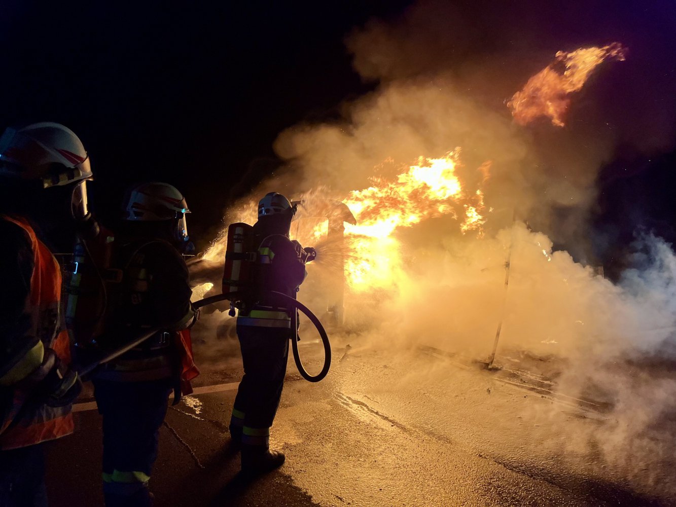 avstria pozhar 10 06 25 05