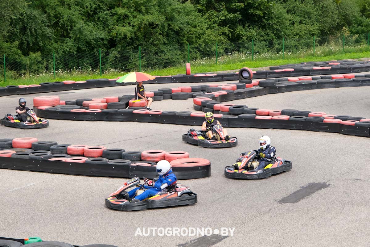 4 часа гонок на картинге в Гродно