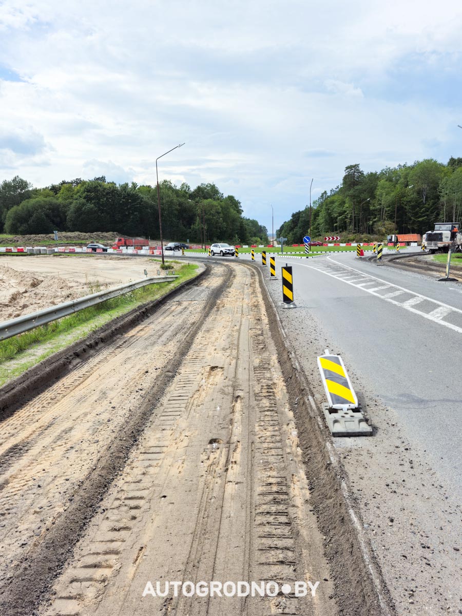 Строительство объездной дороги в Гродно в сторону Ольшанки - бетонка