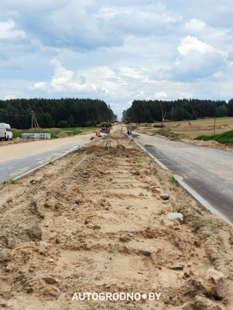 Строительство объездной дороги в Гродно в сторону Ольшанки - бетонка
