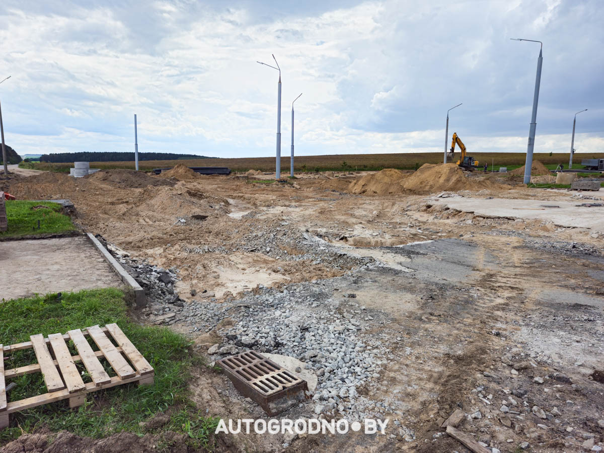 Строительство объездной дороги в Гродно в сторону Ольшанки - бетонка