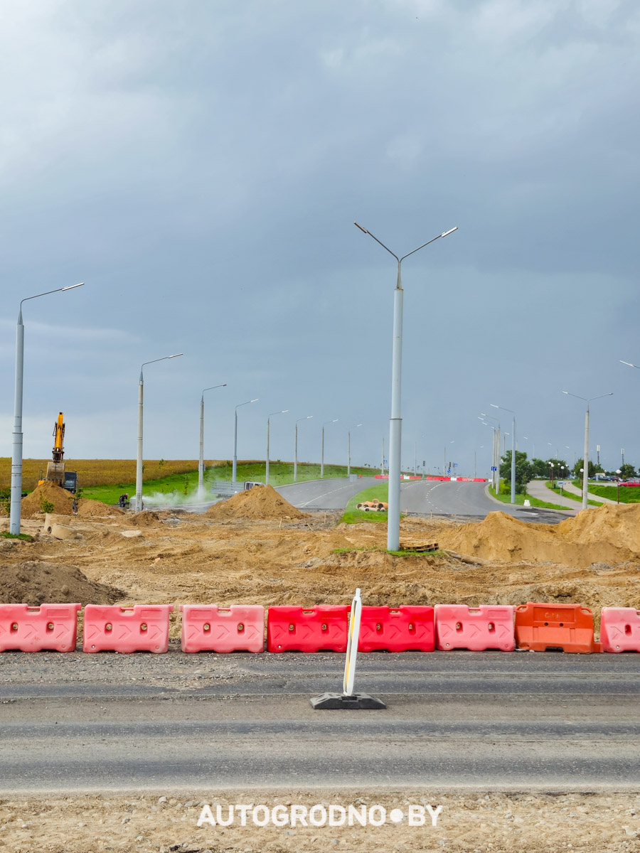 Строительство объездной дороги в Гродно в сторону Ольшанки - бетонка