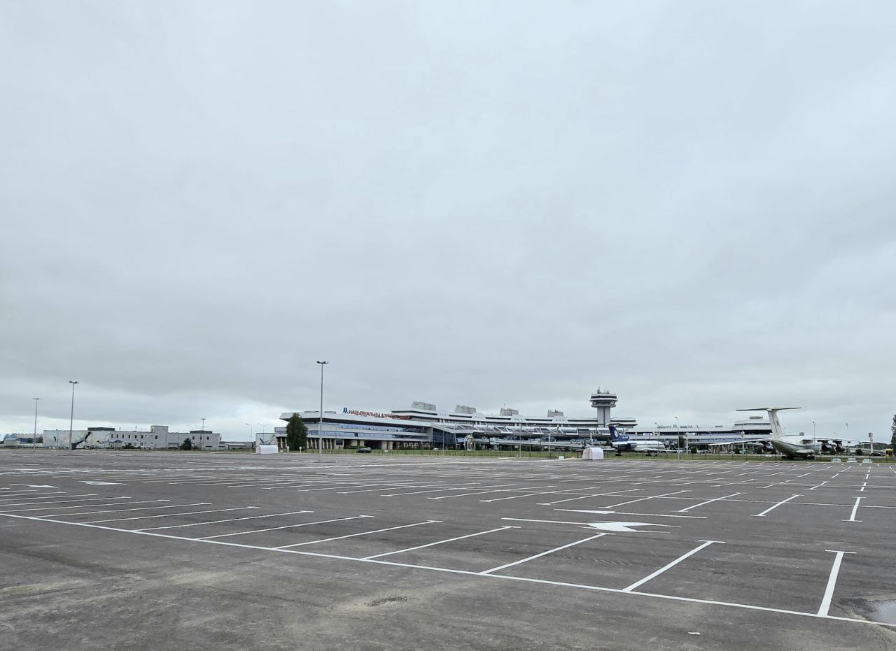 stojanka aeroport minsk 11 07 01