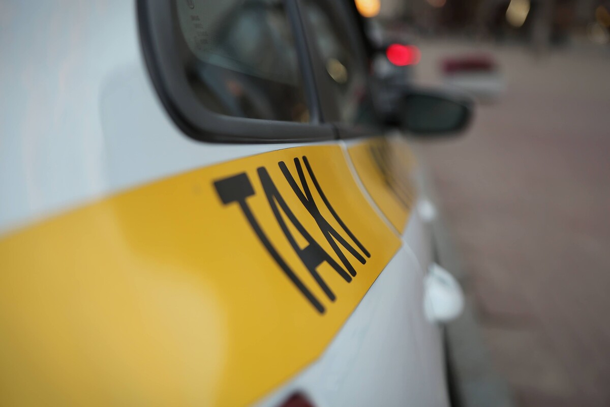 taxi poezdka chek 01