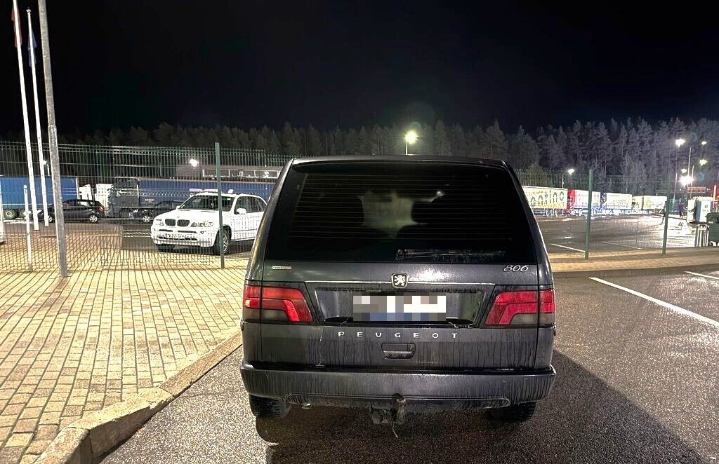 peugeot litva 6 let rozysk 01