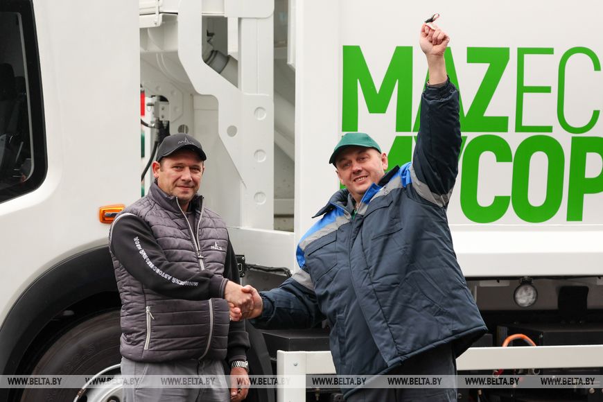 musorovoz maz 23 10 25 01