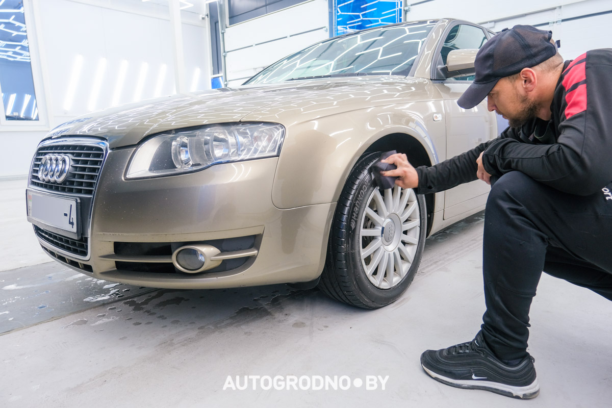 Робот мойка в Гродно ТРК Тринити