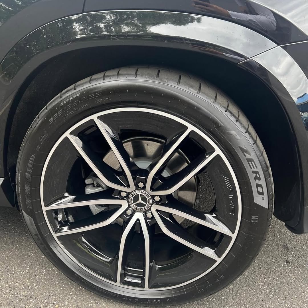 Немец обнаружил деревянные тормозные колодки с надписью Brembo в недавно купленном Mercedes GLE стоимостью 100 000 евро