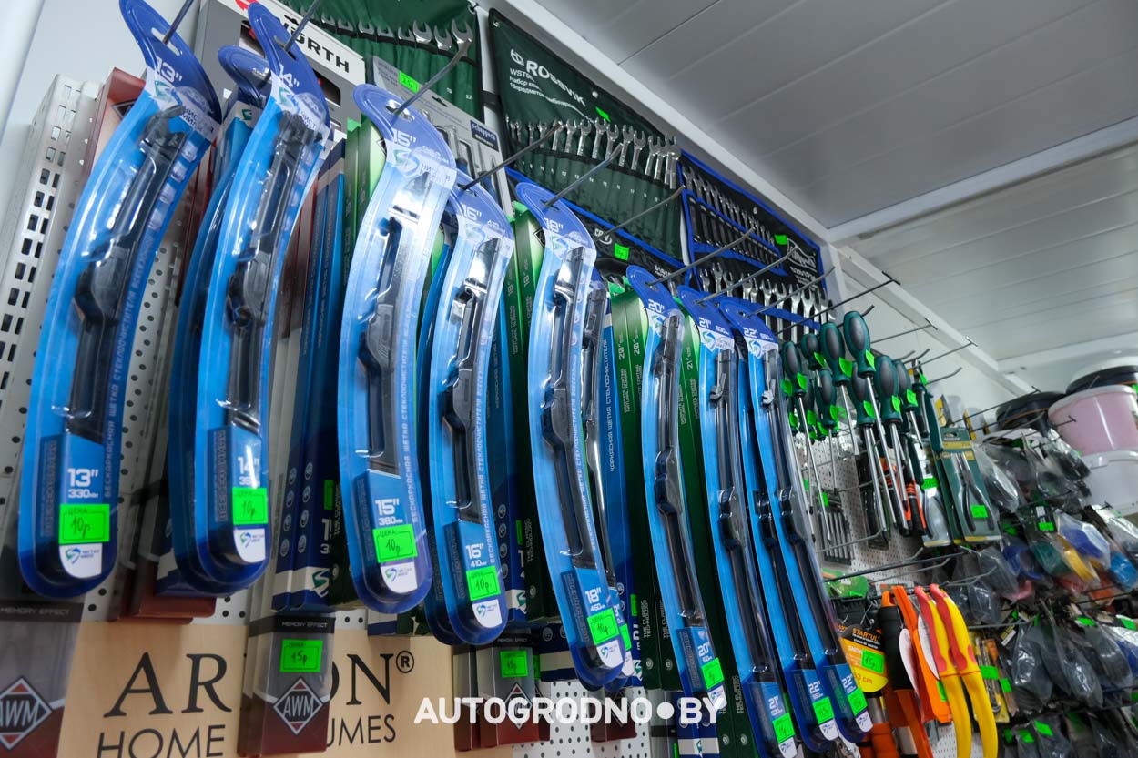 Магазин запчастей в микрорайоне Ольшанка в Гродно