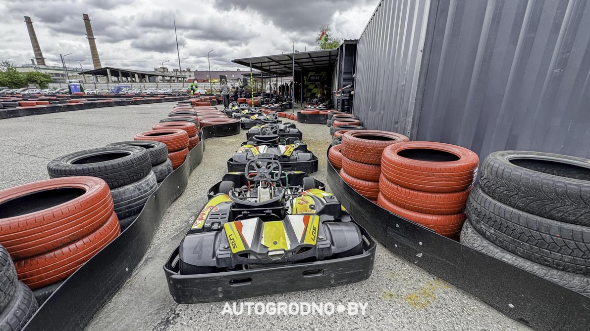 Время работы картинга на Горького возле Короны