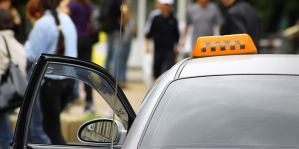 Приехал учиться, устроился таксистом, но оказался в колонии за организацию канала нелегалов. История иностранца в Беларуси