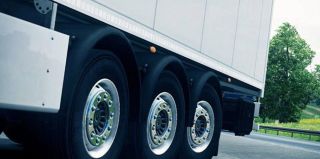 Полиции дважды пришлось забирать у белоруса ключи от фуры. Пьяный дальнобойщик начудил в Германии