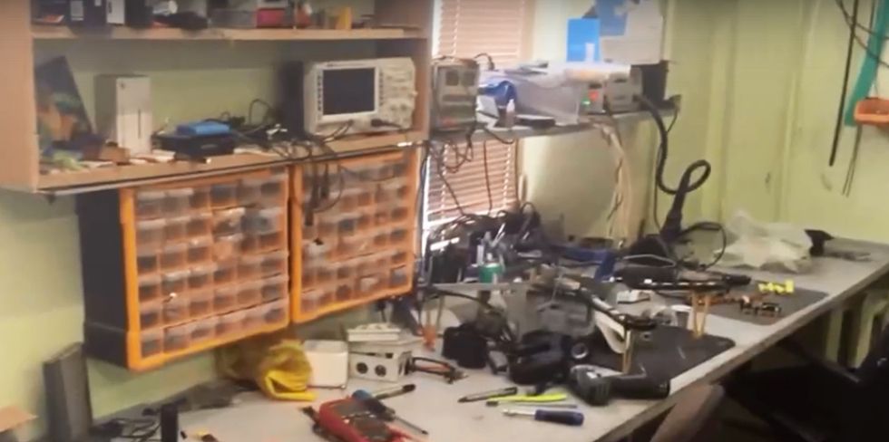 В Гродно обнаружили нелегальное производство беспилотников и склад метеозондов