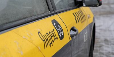 "У вас был шанс за 150 поездок повысить свой рейтинг". Как звезды в Яндекс Go влияют на заработок таксистов