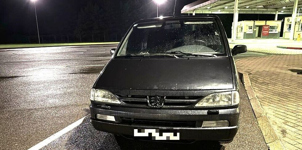 Литовские пограничники не пропустили белоруса на Peugeot. Оказалось, автомобиль уже 6 лет был в розыске