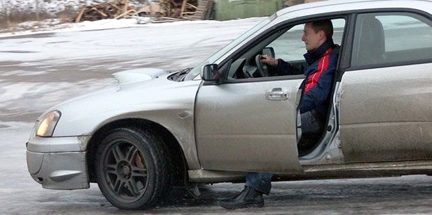 Почему машины вдруг начинают ездить сами и как этому противостоять. А как убегать и ловить?