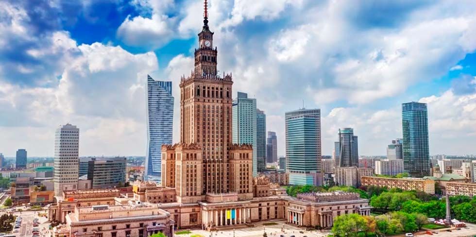 Польша начала прием документов на туристические визы для белорусов