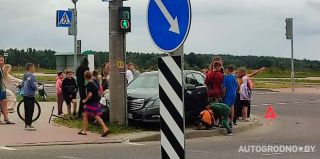 Ольшанка: Mercedes оказался в столбе