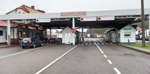 Белорусам рекомендовали ехать в Польшу через Литву. В чем причина?