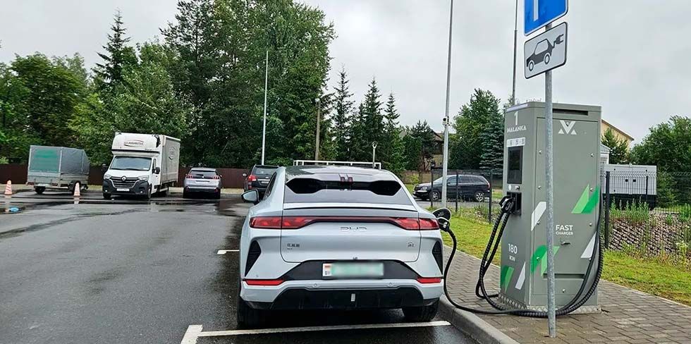 Таможня Беларуси о ввозе электромобилей: «Исчерпания выделенных для страны квот не прогнозируется»