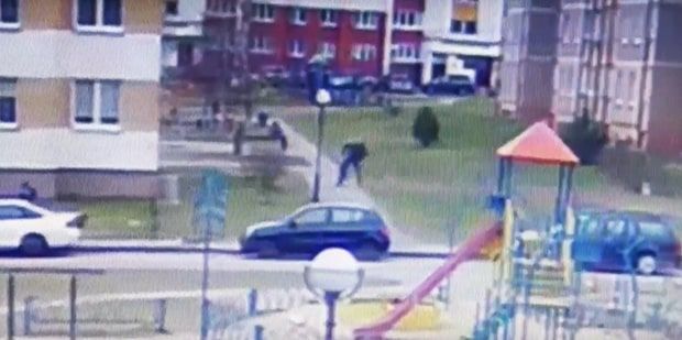 В Гродно мужчина украл велосипед из подъезда и поехал из города. Доехал до Поречья