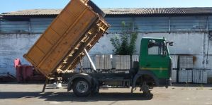 Находчивый механик из Волковыска придумал схему по продаже "налево" новых шин, но ее раскрыли