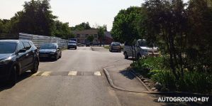 "Голову вправо мало кто поворачивает. Как будто правила "помехи справа" не существует!" Решаем задачу с улицы Поповича