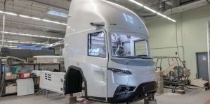 Создатели показали, как придумывали кабину футуристичного MAZ-X