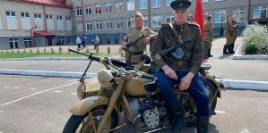 Мужчина из Кобрина восстановил легендарный мотоцикл М-72 1941 г: "В таком виде он уходил на фронт"